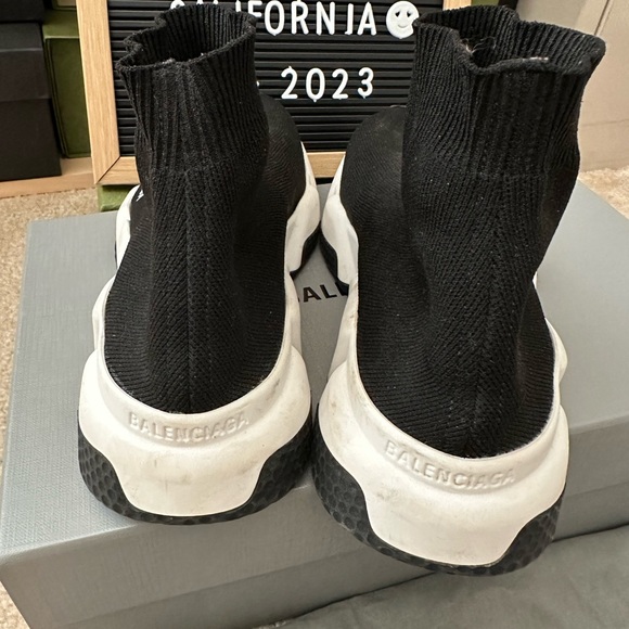 Authentic, can fit 5.5 - Picture 2 of 7